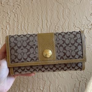 Coach Wallet NWT